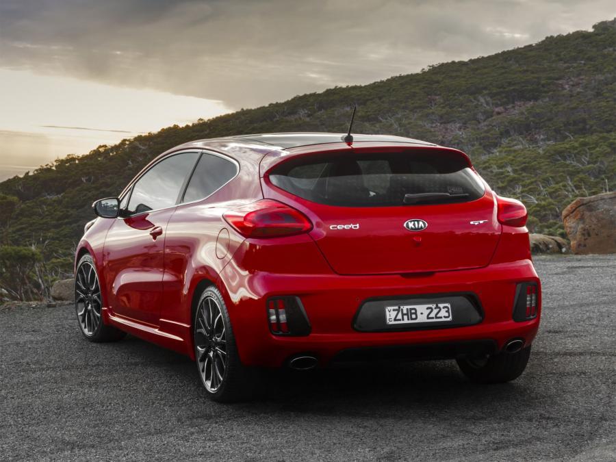  Kia pro_cee&rsquo;d GT 2014 года  (AU) (фото 8 из 11)